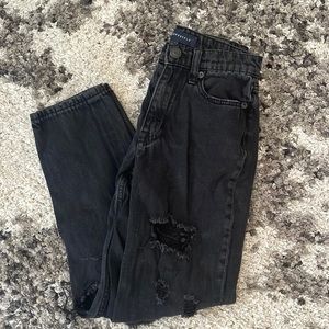 Aeropostale black distressed denim mom jeans